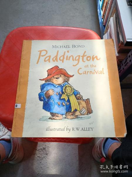 Paddington at the Carnival 帕丁顿熊：狂欢节一日游 