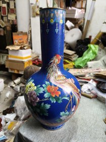解放早期铜胎景泰蓝大瓶，高39厘米左右，工好，品相一流