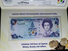 全新2003年 开曼 1 元 纪念钞 695小号 原装册 开曼500年 #30b 
2003年开曼群岛发现开曼500周年1元纪念钞，三位数字695号码，带限量发行的4000张装帧册。