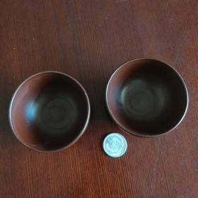山东淄博陶瓷：博山酱釉茶杯合售 60年代制造 花瓣形状直径 7.1厘米