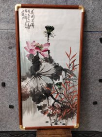 【实木画框（印尼白木），带框发货，得自画家本人，永久保真】孙淋老师写意荷花作品，三尺整张，镜框，孙淋，鲁中驴王，江北牧驴人，听雨轩主人，山东淄博人，结业于山东省美协国画高研班，清华大学美术学院，现为中国书画家协会会员，山东省美术家协会会员，中华当代书画研究院副院长中国艺术家展览馆签约画家。