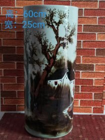 大卷缸 器形独特周正，画工精细，人物形象逼真，景色优美 器型十分硕大，包浆浓厚自然，品相完整如图