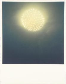 川内伦子 ：花火摄影集 Rinko Kawauchi：Hanabi