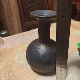 汉唐时期老镏璃瓶一只高15公分喜欢的不要错过放漏出