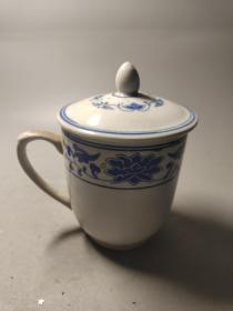 1987年，上海国棉15厂模范职工茶杯