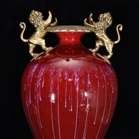 清乾隆回流红釉瓶，49×24厘米