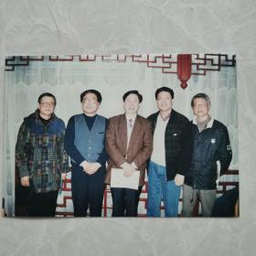 老照片：苏州著名画家刘懋善先生与4位书画家朋友的合影13x9cm