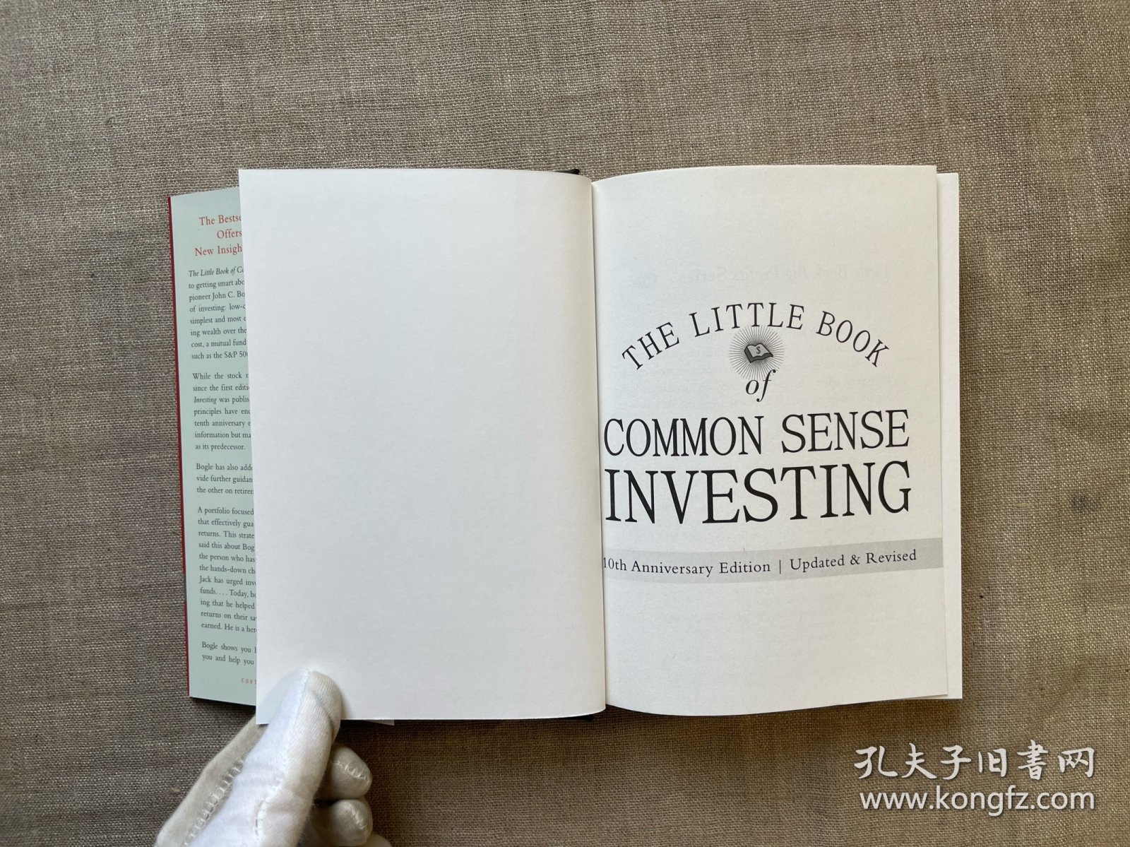 The Little Book of Common Sense Investing: The Only Way to Guarantee Your Fair Share of Stock Market Returns, 10th Anniversary Edition, Updated & Revised 长赢投资 约翰·博格 十周年修订纪念版【英文版，精装】