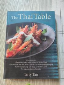 The Thai Table

A CELEBRATION OF CULINARY TREASURES