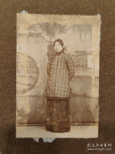 清末民初 女子原版蛋白照 包老保真