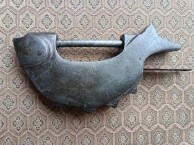 清代大个白铜鱼锁，造型栩栩如生，正常使用，保存完整