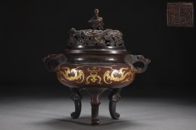 明 铜胎鎏金夔凤纹鋬耳熏炉
