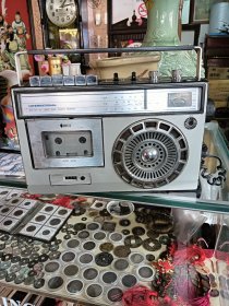 80年代怀旧单卡录音机。品相不错。功能正常。