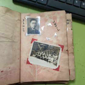49-50年代老照片 粘在一个本子上，大小不一样[100-110张左右E662