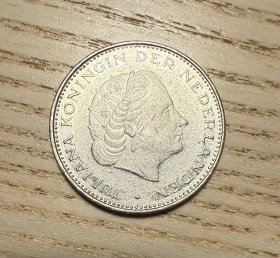1980年荷兰2.5盾大硬币朱丽安娜女王（鄙视卖假币的）
