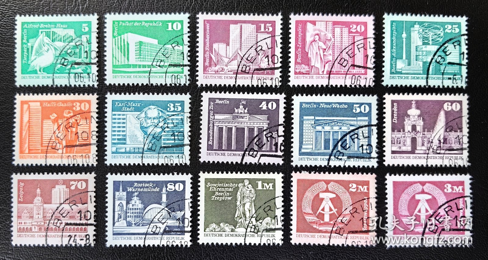 信309德国东德1980-81年上品盖销邮票，顺戳下边纸！15全。建筑风光历史遗迹。柏林动物园、市政厅、渔人岛、马克思纪念碑、勃兰登堡门、苏联二战纪念馆等。2015斯科特目录7.45美元。（戳位不同随机发货！）