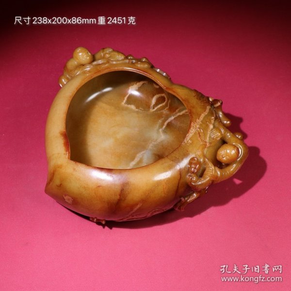 旧藏和田玉籽料童子如意桃型笔洗