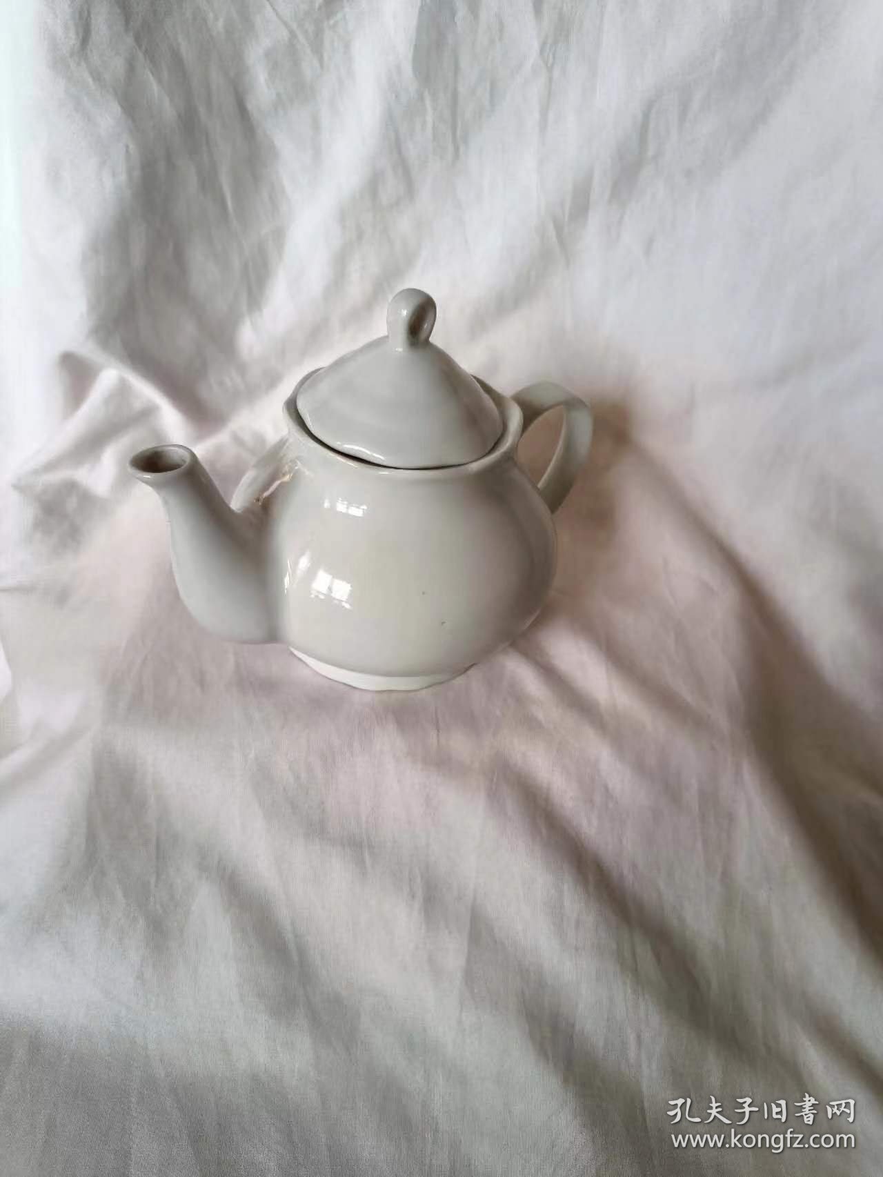 库存景德镇羊脂白瓷壶五十年代纯手工柴烧老款泡茶壶容量750毫升