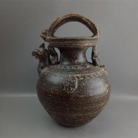 越窑黑釉鸡首提梁壶