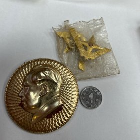 北京邮局革委会毛主席像章