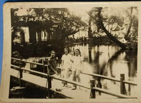 1956年、1960年无锡锡惠公园寄畅园美女老照片