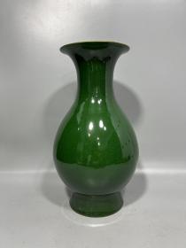 清～单色釉孔雀绿釉冰片花瓶