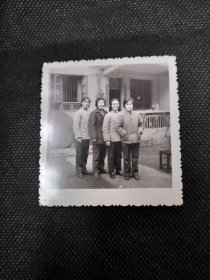 1970年代《老照片》七十年代末的女教师
