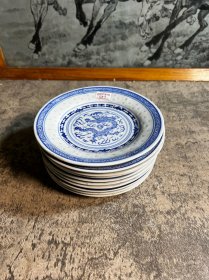 80年代左右，景德镇15厘米青花玲珑龙纹小碟子10只合售y