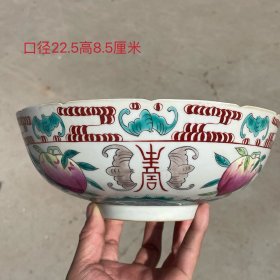 清粉彩花口大碗，满工手绘，品相完美，自然光实拍如图！