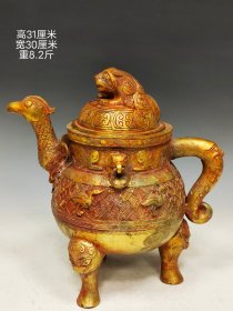 美品·精工细作满工鎏金三足铜壶，工艺精美，钙化深邃，文理清晰，锈迹入骨，品相完整，成色如图，—