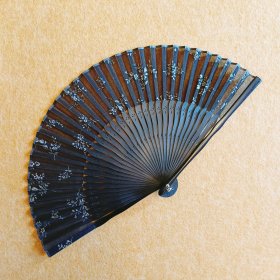 银花 日本回流京扇绢扇 展幅约39Cm 高21Cm 竹扇骨 ，保管好 。