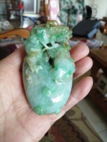 翡翠貔貅携子上朝手把件摆件