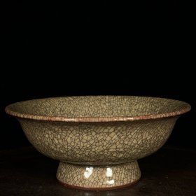 瓷器，A，宋哥窑高足碗，高6直径15.5cm