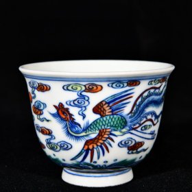 大清雍正年制斗彩云凤纹酒杯茶杯 高5.3径6.8厘米1