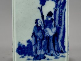 清乾隆青花八仙人物纹笔筒13.3/10厘米