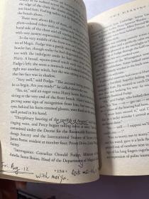 Harry Potter and the Deathly Hallows、Sorcerer's Stone、Order of the Phoenix、 Prisoner of Azkaban、Half-Blood Prince、Goblet of Fire、 Chamber of Secrets、 七册合售