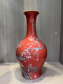 大清乾隆年制款 粉彩梅竹争春瓶