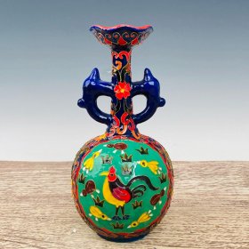 定瓷掐丝珐琅彩花瓶，高27厘米直径14厘米