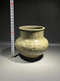 北宋 耀州窑青瓷刻花牡丹尊