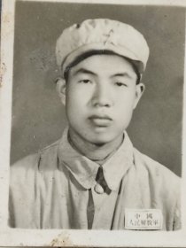 解放初中国人民解放军着50式军装照片
