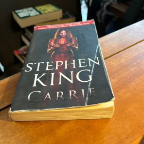 英文原版小说 carrie