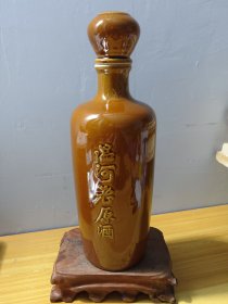 《温河老原酒》酒瓶