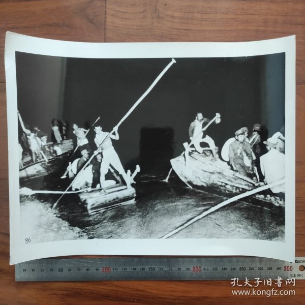 超大尺寸：1947年刘伯承、邓小平率晋冀鲁豫解放军，在山东阳谷县强渡黄河