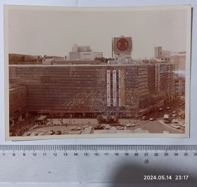 八吋彩色照片 在日本横滨举办的中国上海工艺品展览会
