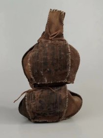 旧藏 羊皮装 茶叶两袋，未开封、完整无破损，实拍如图！