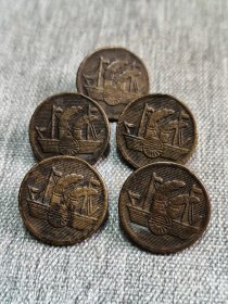 轮船标志大铜纽五个，好品