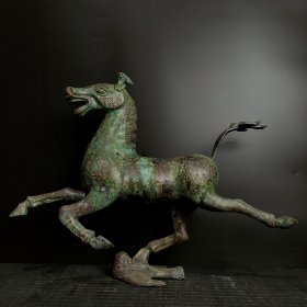 东汉青铜铭文马踏飞燕摆件