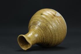 金代长沙窑黄釉点彩瓶，大开门的东西，全品相釉色好，好东西不多介绍，包老保真，看好下单，谢谢