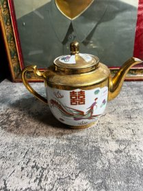 70，80年代，龙凤呈祥描金茶壶一把