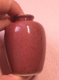 光绪 豇豆红小罐 高6.5厘米